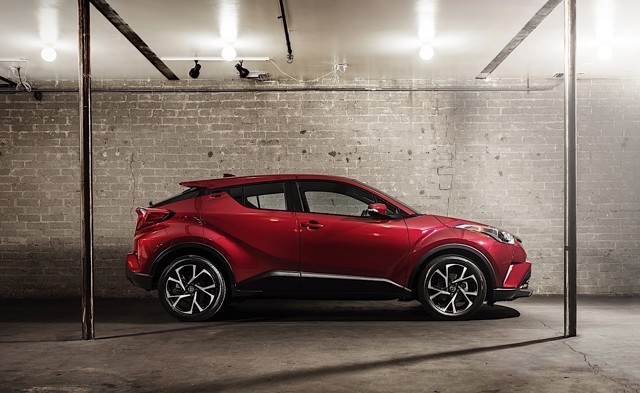 Toyota C-Hr photo 11