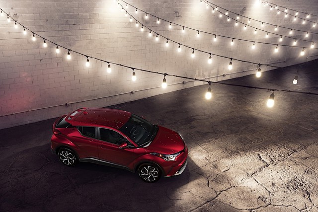 Toyota C-Hr photo 14