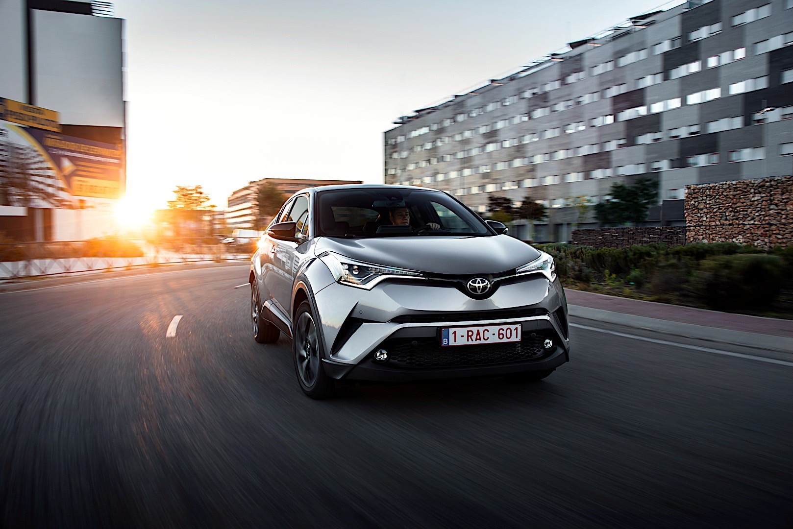 Toyota C-Hr photo 15