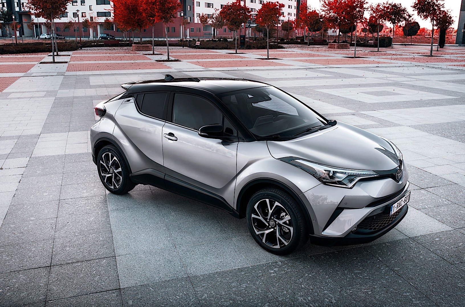Toyota C-Hr photo 16