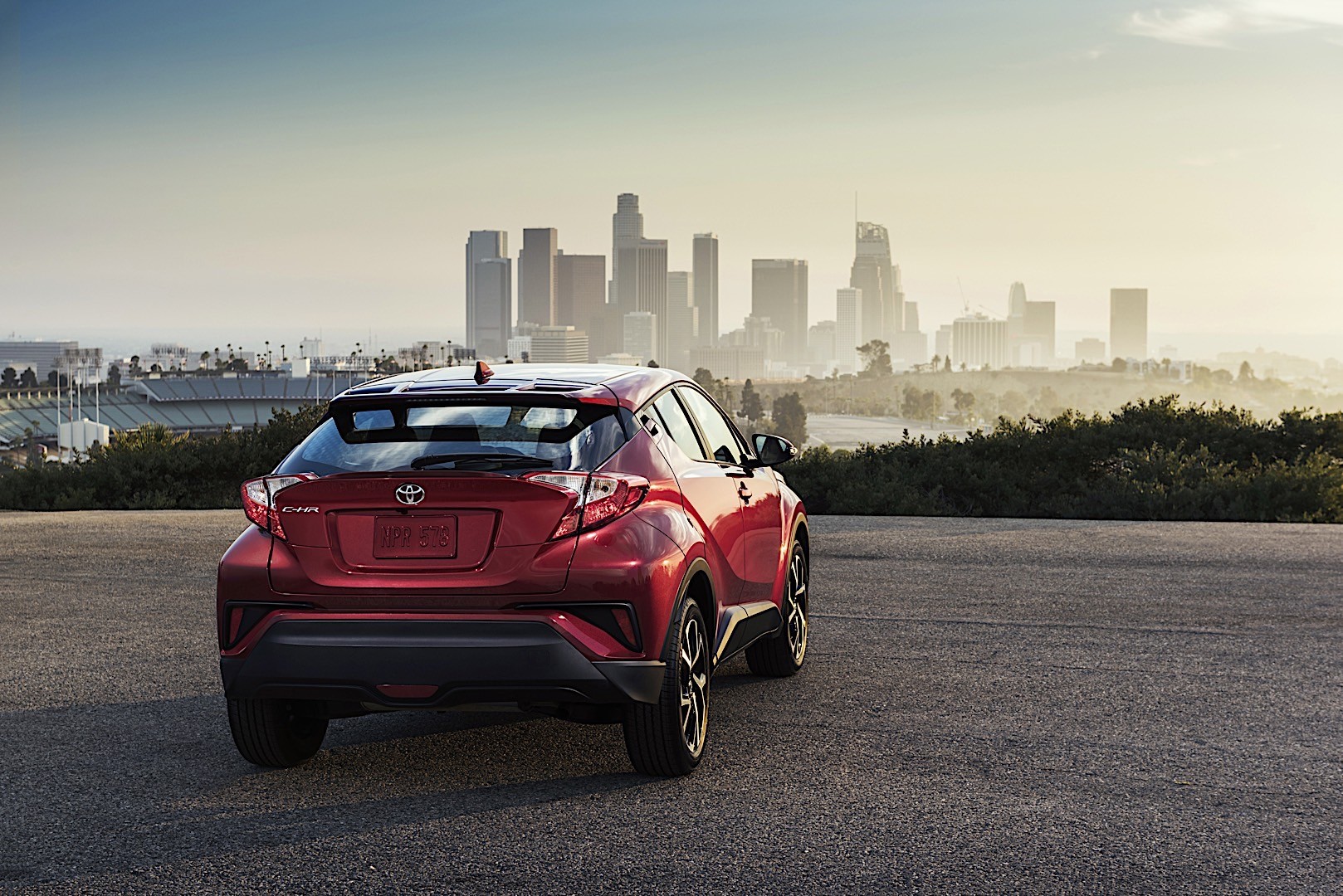 Toyota C-Hr photo 18