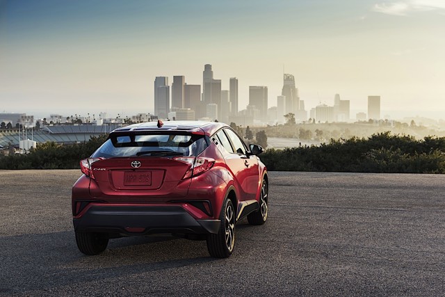 Toyota C-Hr photo 18
