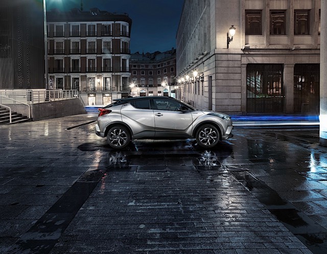 Toyota C-Hr photo 29