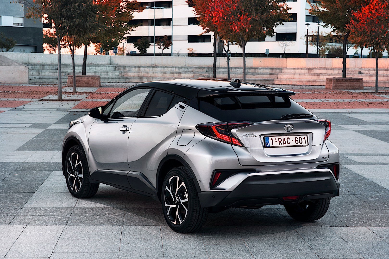 Toyota C-Hr photo 33
