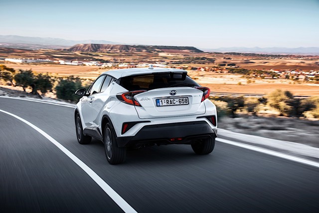 Toyota C-Hr photo 37
