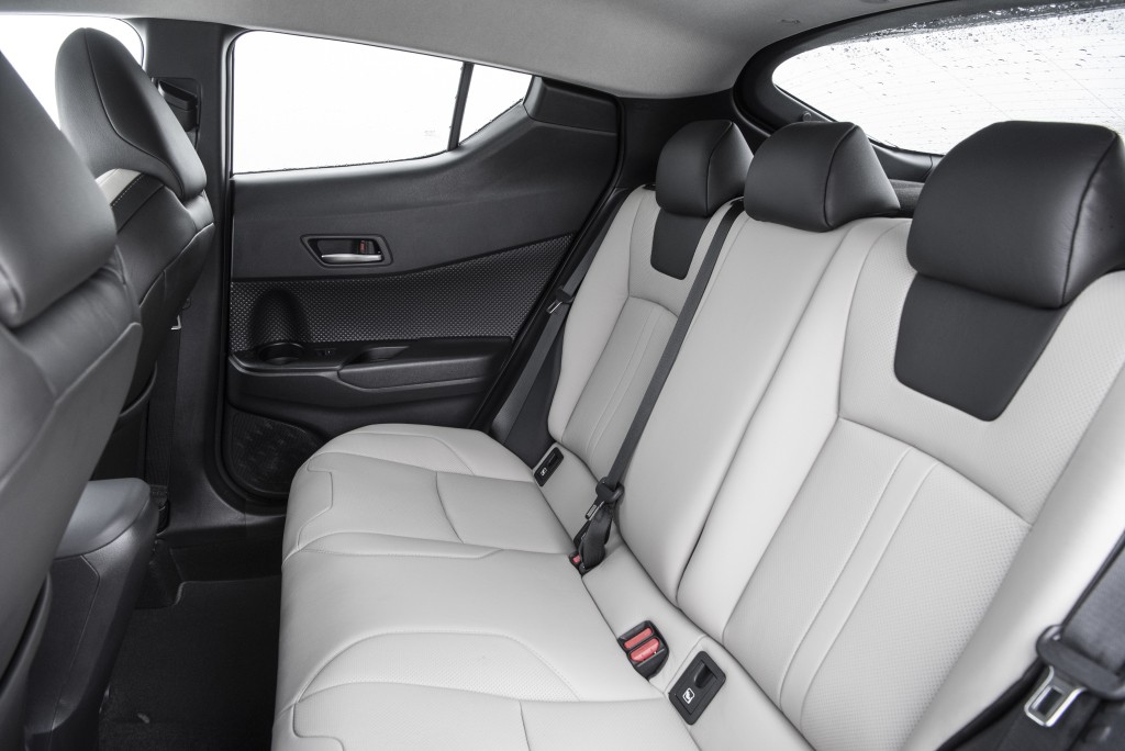 Toyota C-Hr photo 34