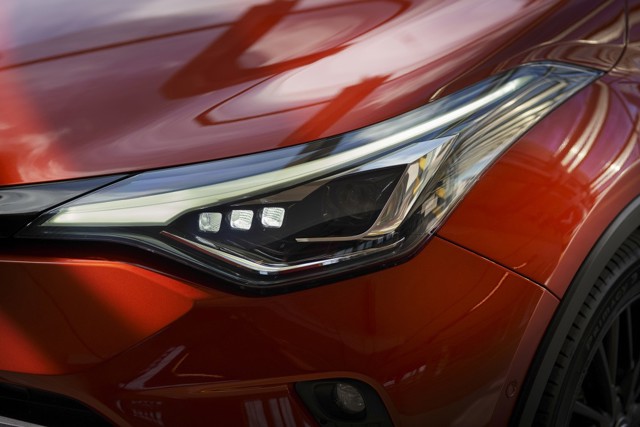 Toyota C-Hr foto 19
