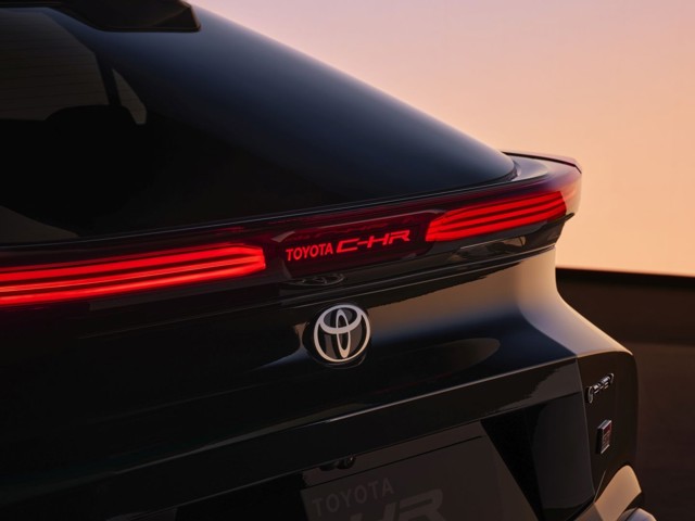 Toyota C-Hr foto 6