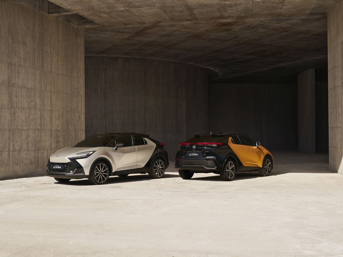 Toyota C-Hr photo 16