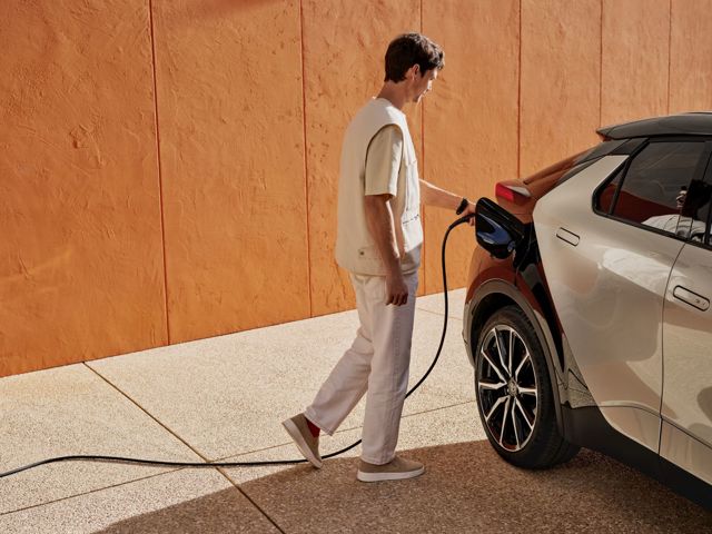 Toyota C-Hr foto 24