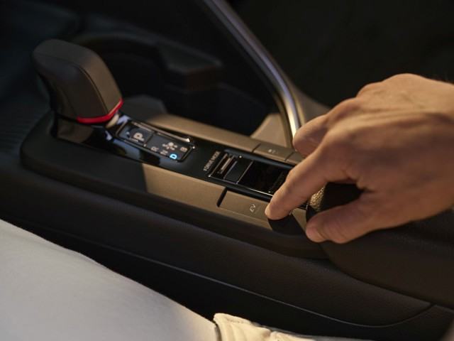 Toyota C-Hr foto 31