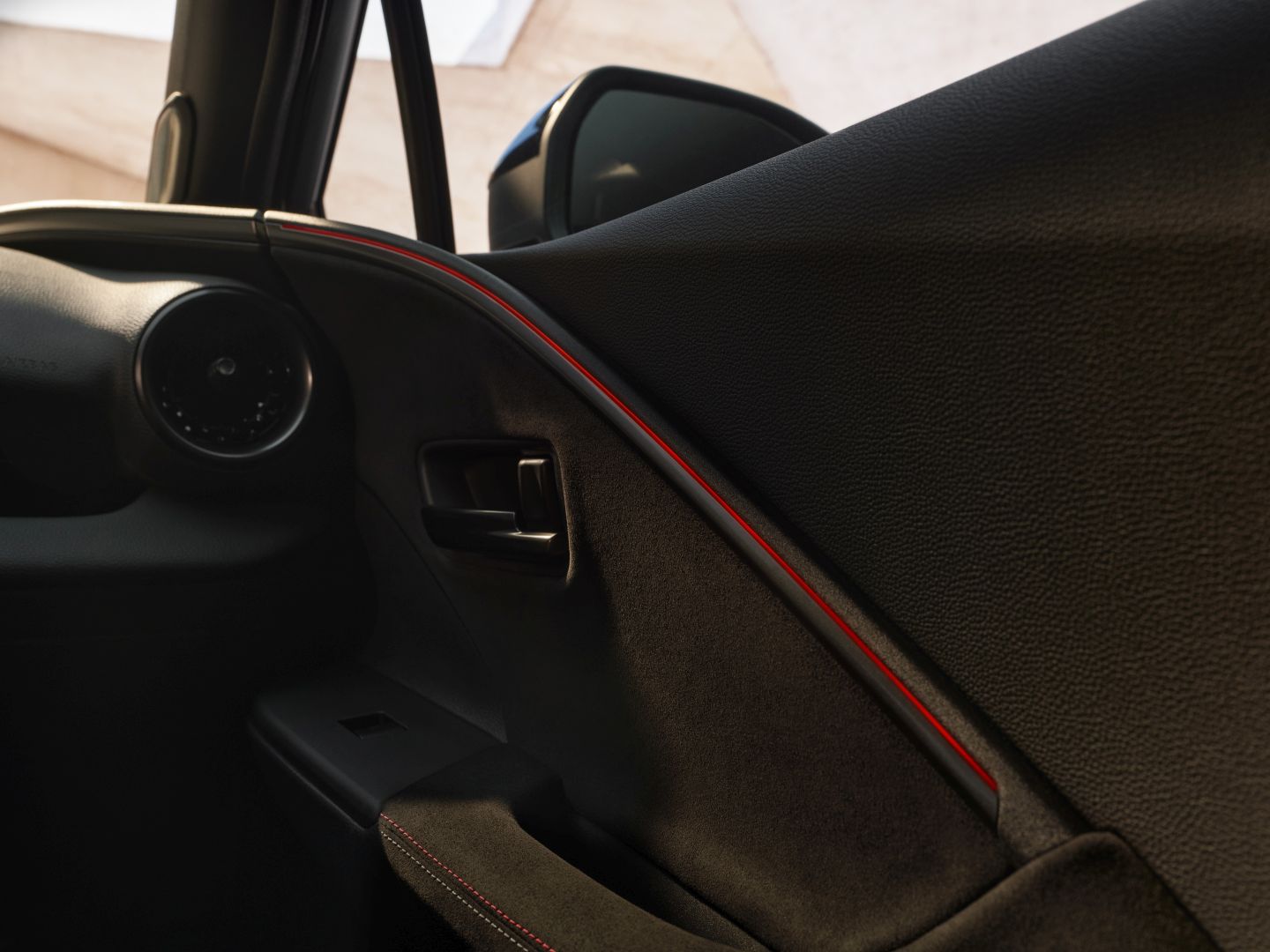 Toyota C-Hr photo 33