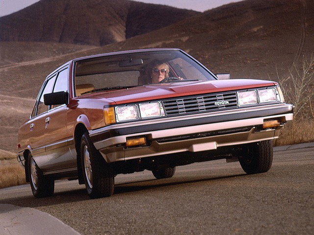 Toyota Camry photo 10