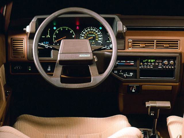 Toyota Camry photo 24