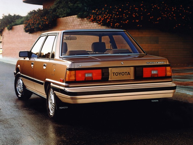 Toyota Camry photo 6