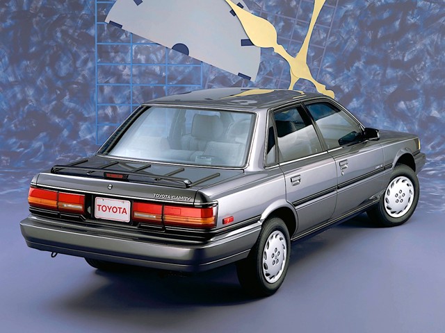 Toyota Camry photo 10