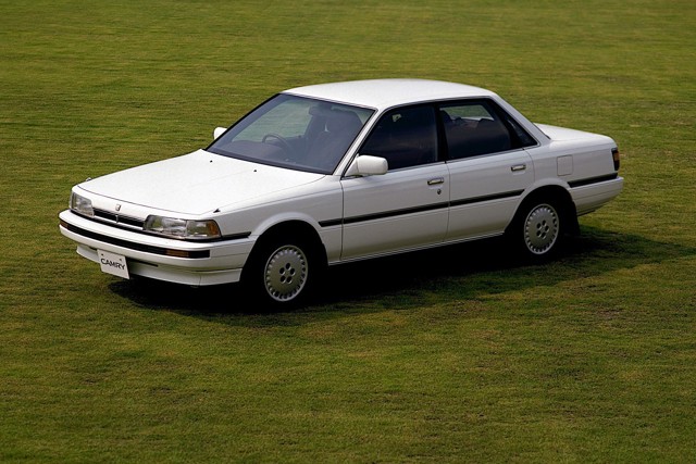 Toyota Camry photo 18