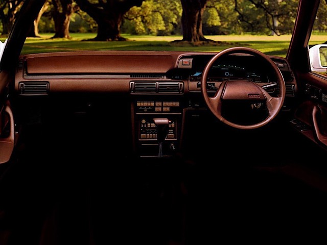 Toyota Camry photo 20