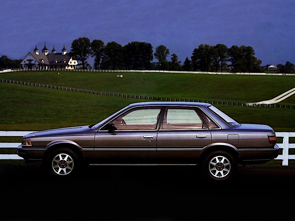 Toyota Camry photo 5