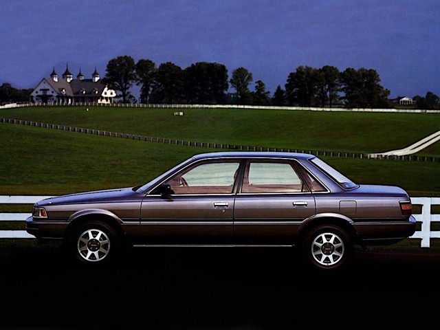 Toyota Camry photo 5