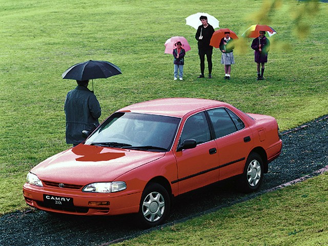 Toyota Camry photo 9