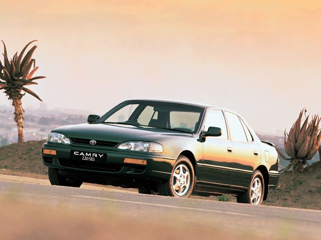 Toyota Camry photo 11