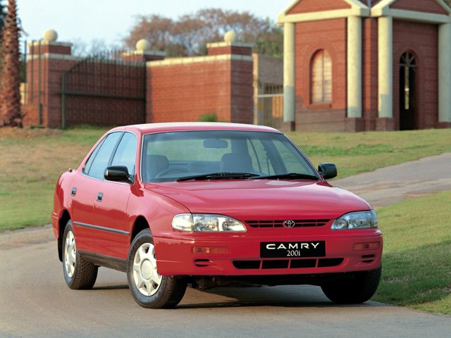 Toyota Camry photo 18