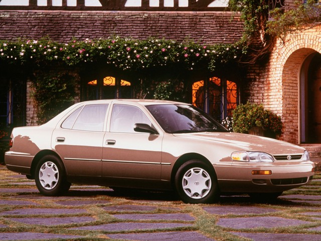Toyota Camry photo 25