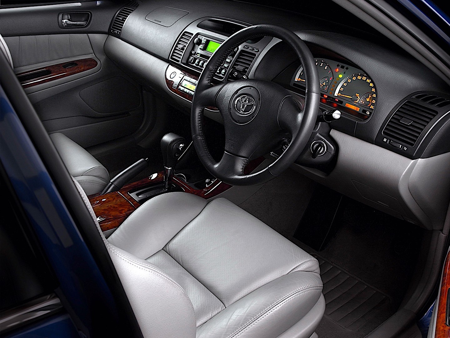 Toyota Camry photo 56