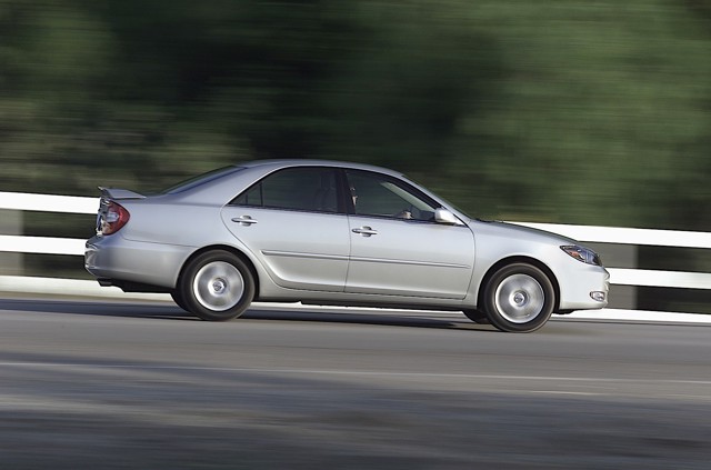 Toyota Camry photo 6