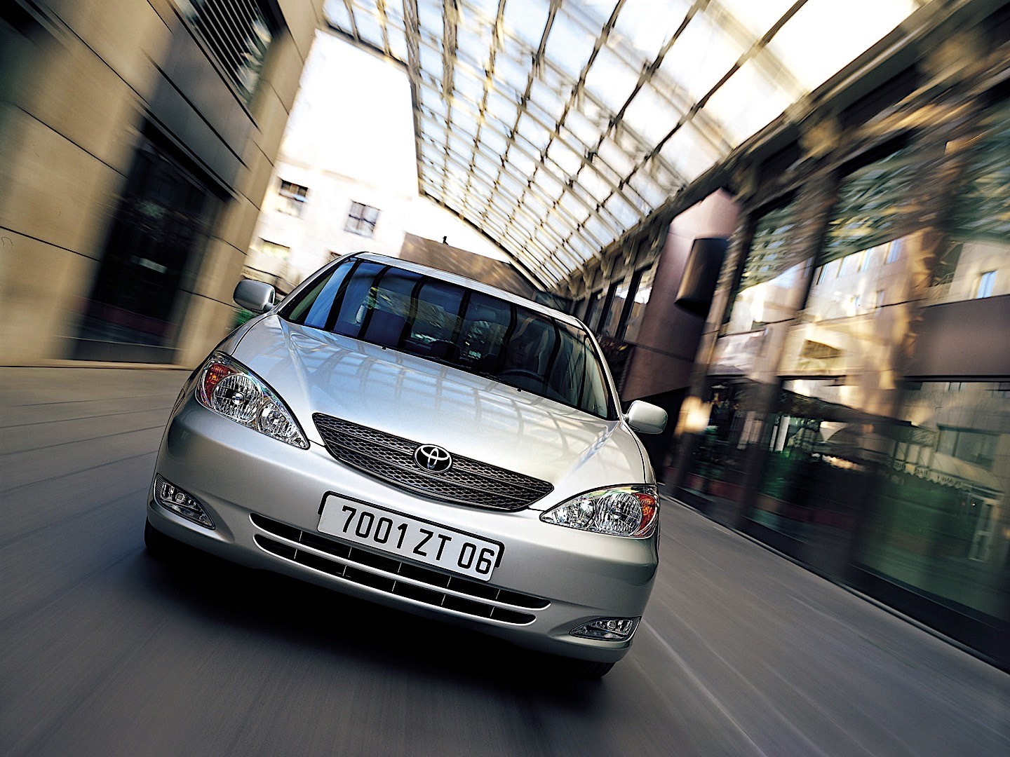 Toyota Camry photo 11