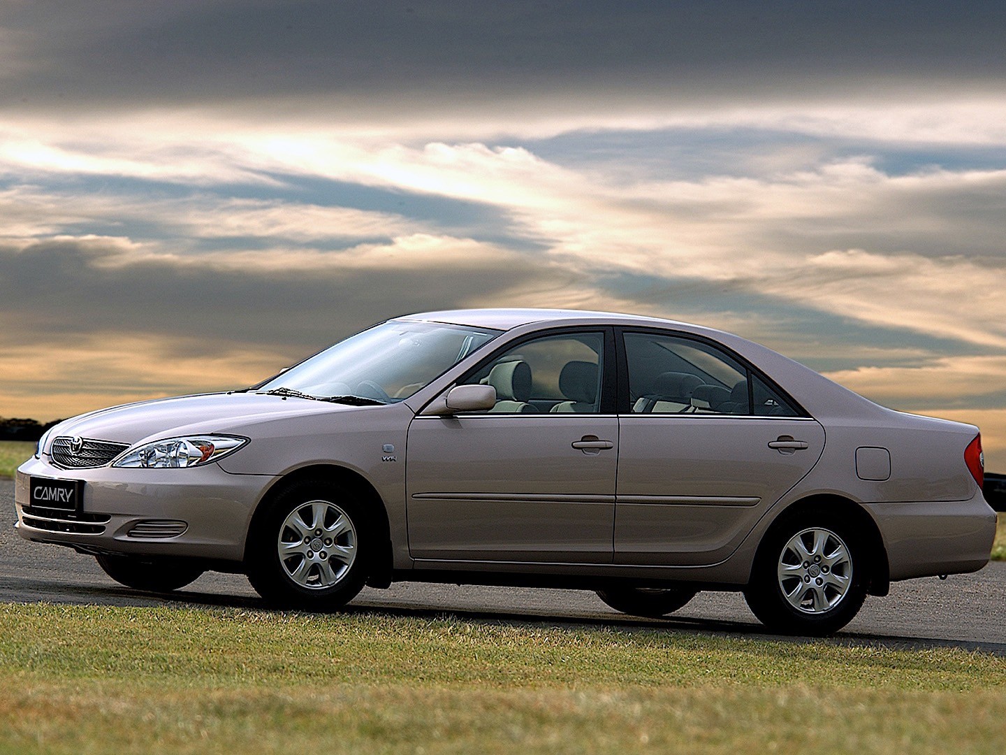 Toyota Camry photo 32