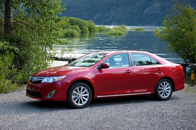 Toyota Camry Foto 36