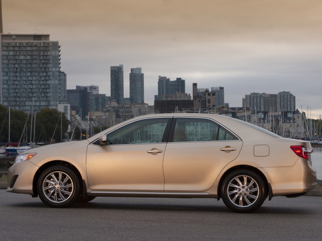 Toyota Camry Foto 68