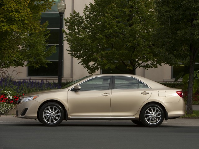 Toyota Camry Foto 71