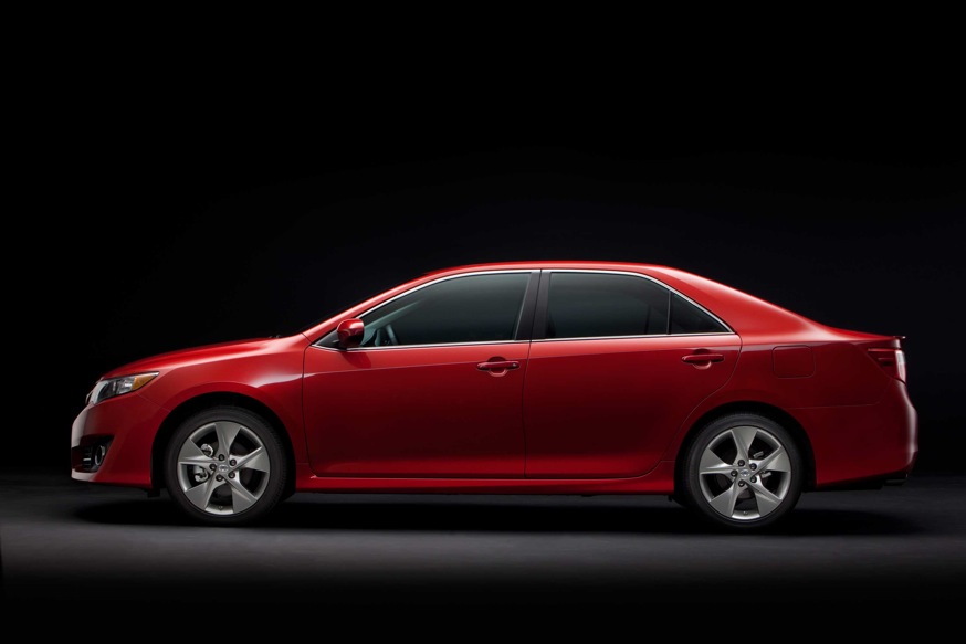 Toyota Camry photo 8