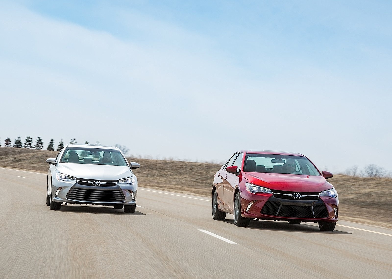 Toyota Camry photo 8