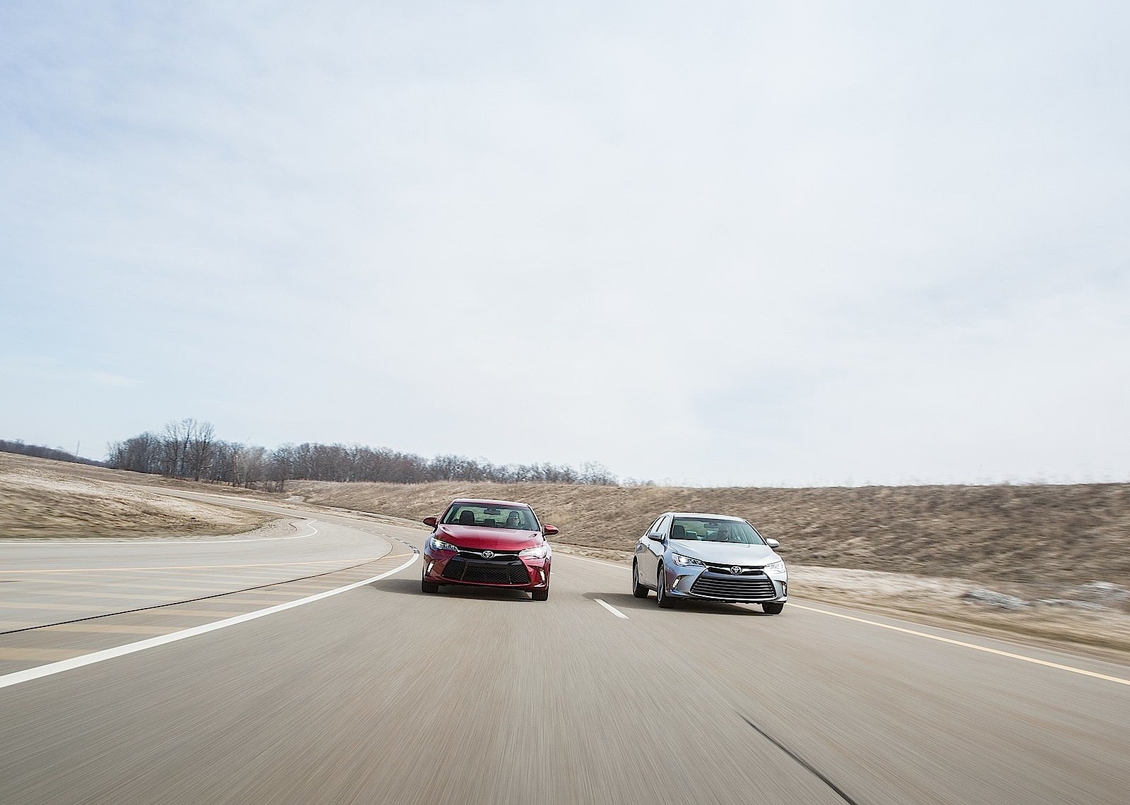 Toyota Camry photo 10