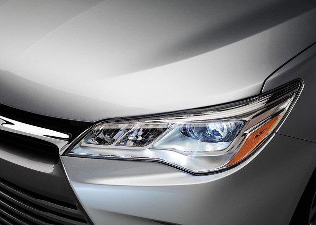 Toyota Camry photo 18