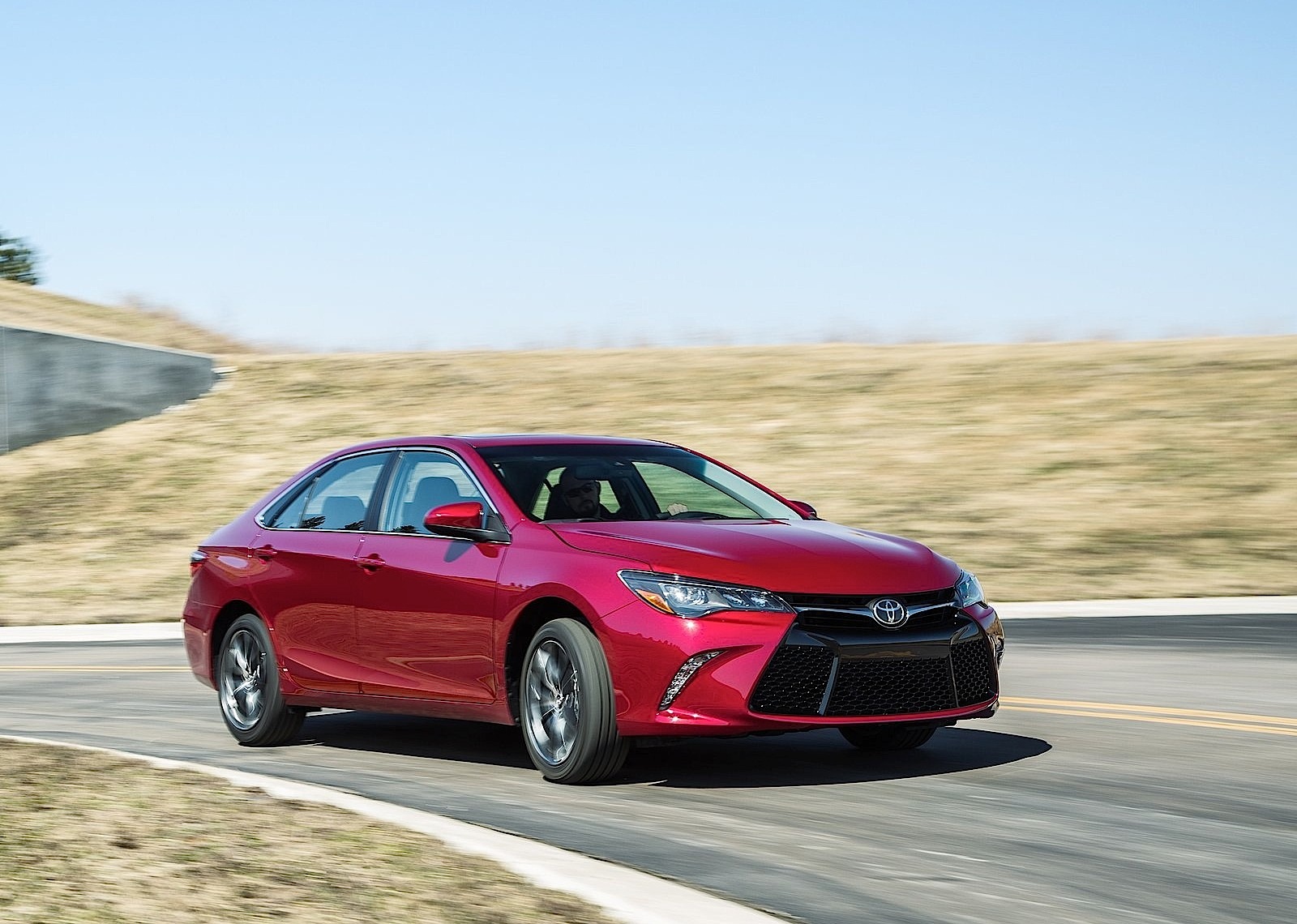 Toyota Camry photo 27