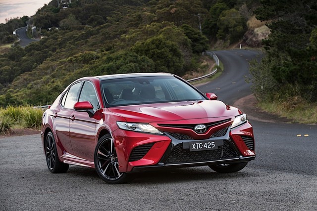 Toyota Camry foto 8