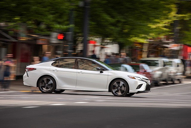 Toyota Camry foto 13