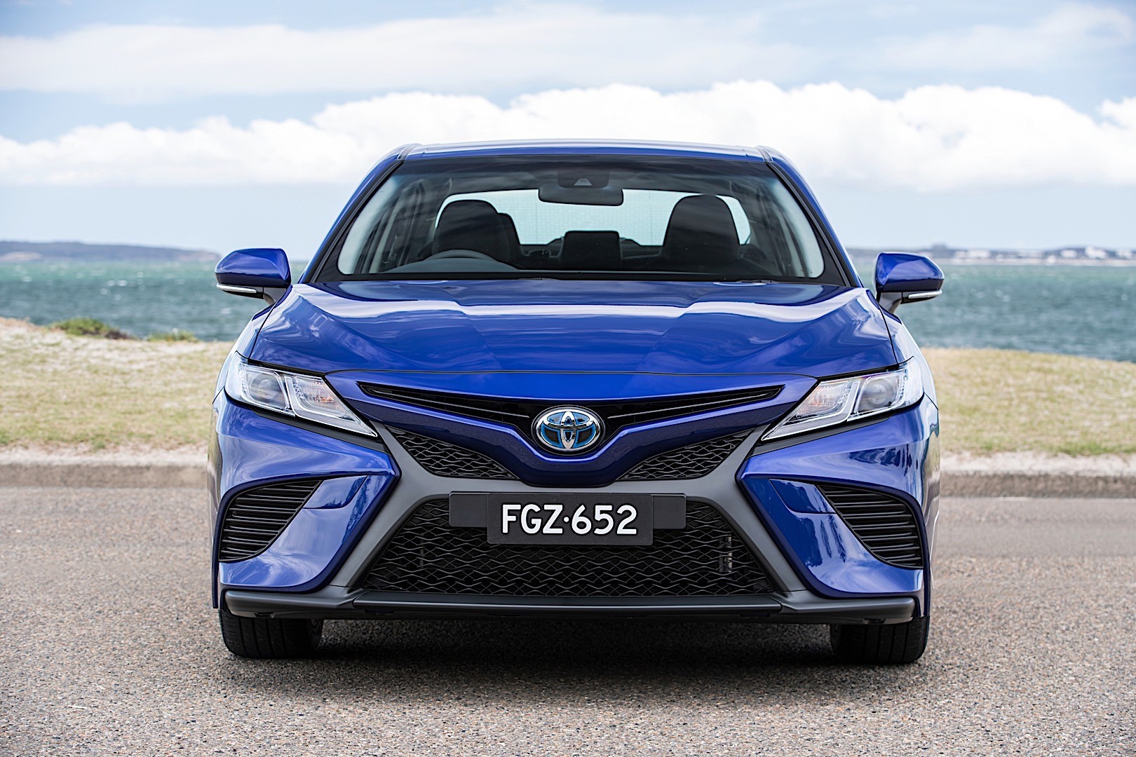 Toyota Camry photo 15