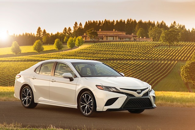 Toyota Camry foto 19