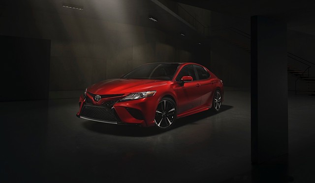 Toyota Camry foto 2