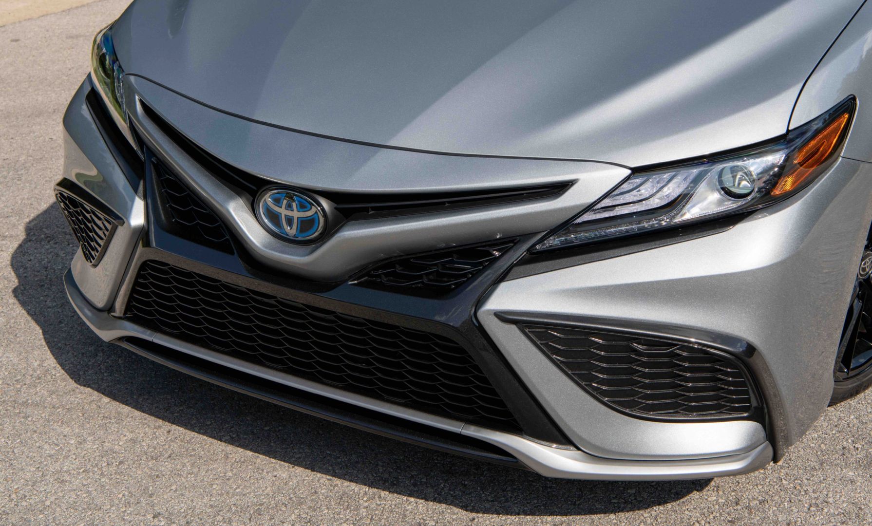 Toyota Camry photo 10