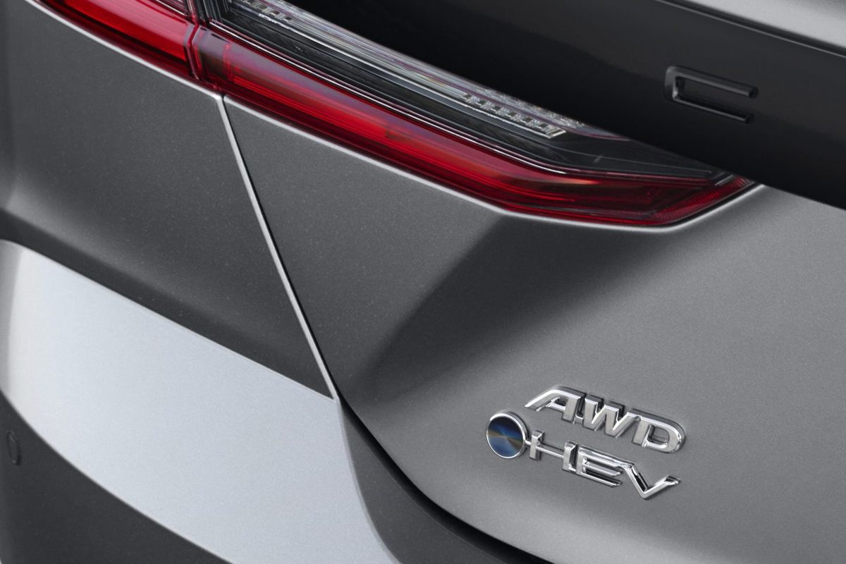 Toyota TOYOTA Camry 2.4L VVT-i 4AT FWD (152 HP)