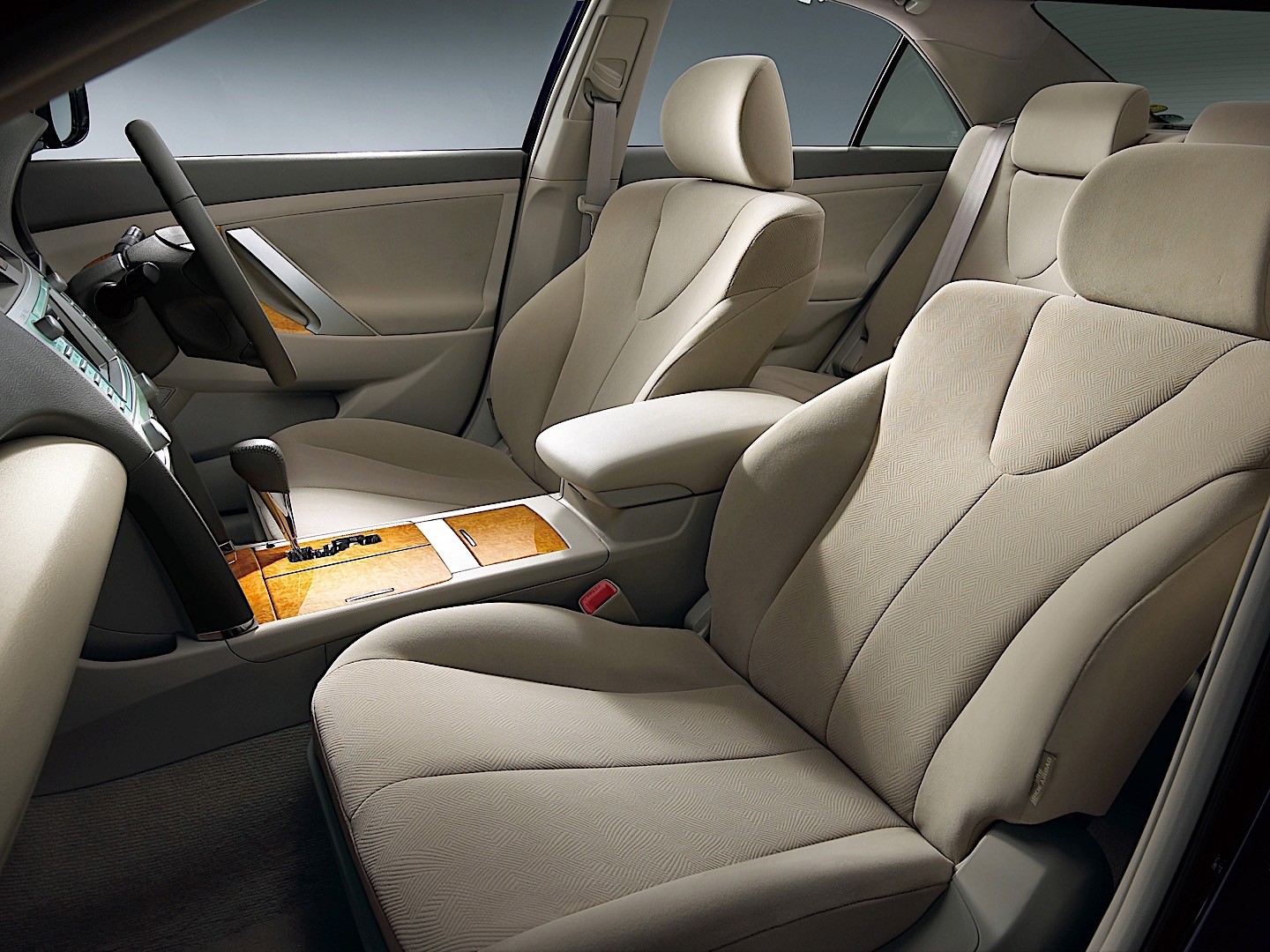 Toyota Camry photo 12