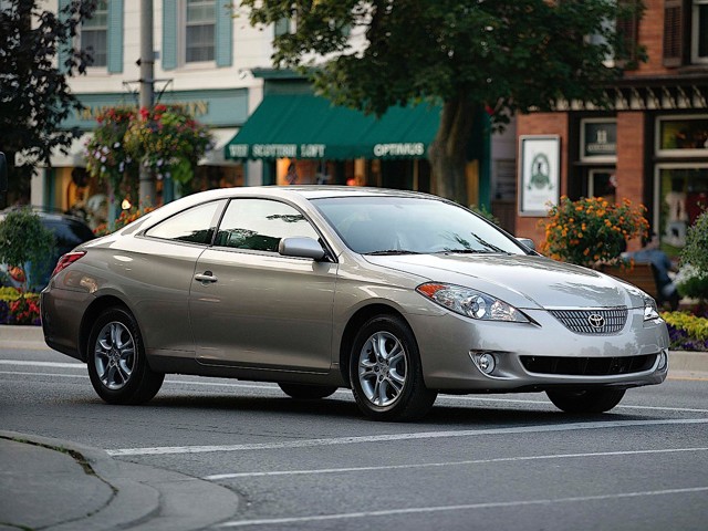 Toyota Camry photo 4