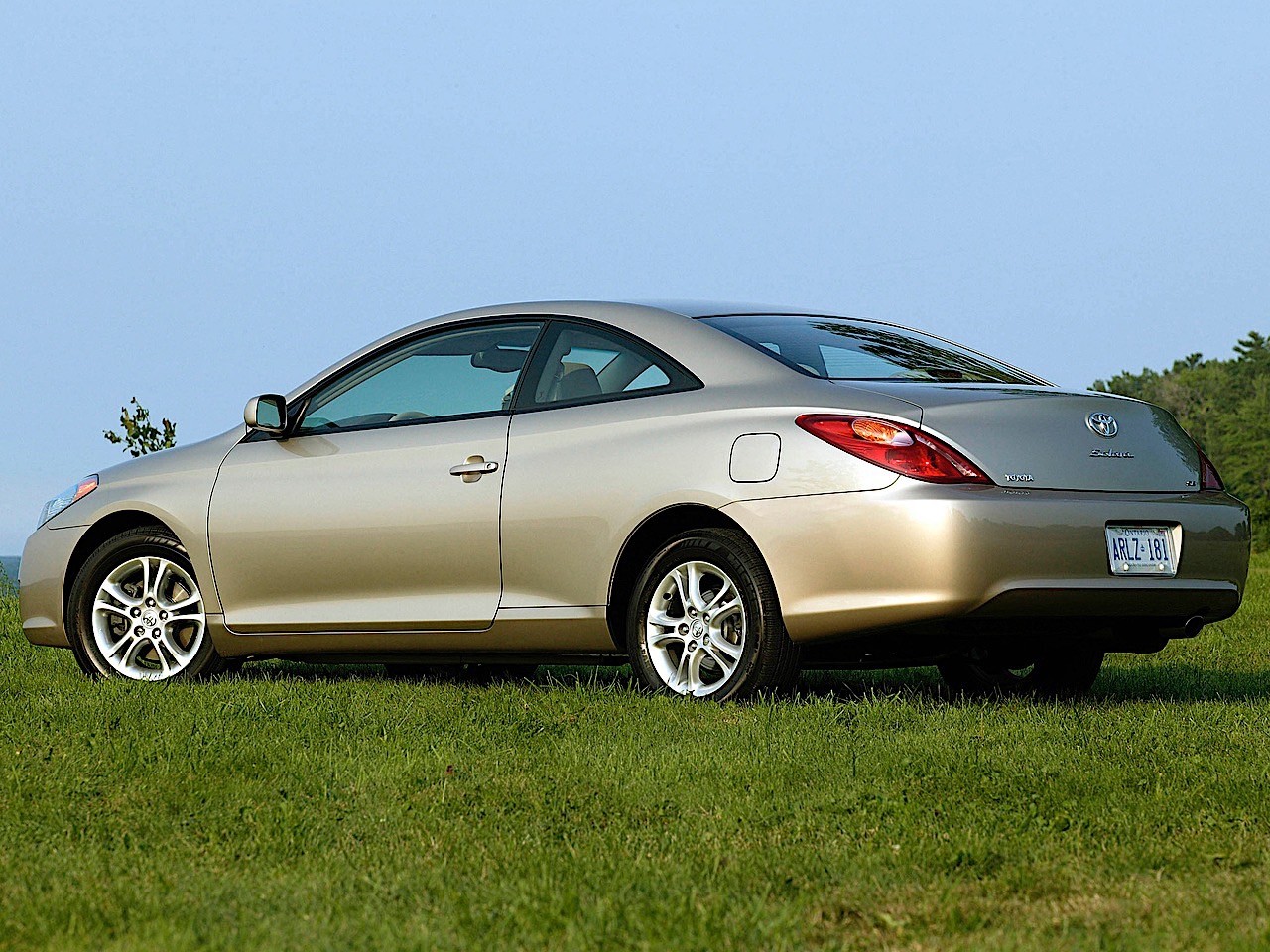 Toyota Camry photo 8
